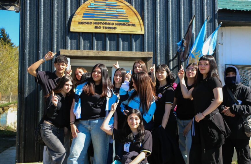 Estudiantes de Río Gallegos visitaron el Museo Histórico Municipal para su proyecto de investigación