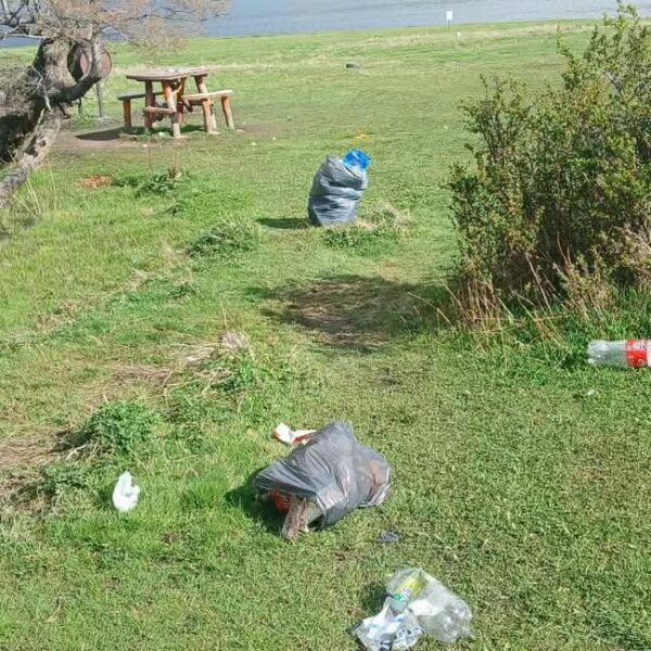 Rechazo a la acumulación de basura en espacios públicos recuperados