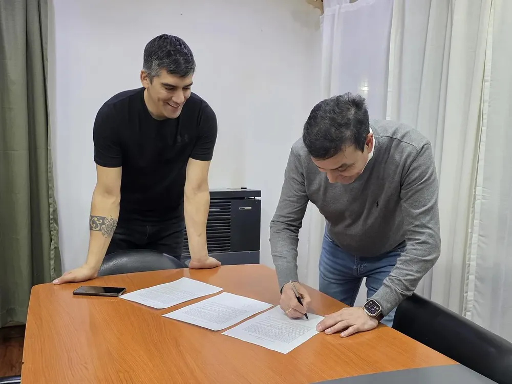 multimedia.grande.ad67639fa5a58cf0.Z3JhbmRlLndlYnA=