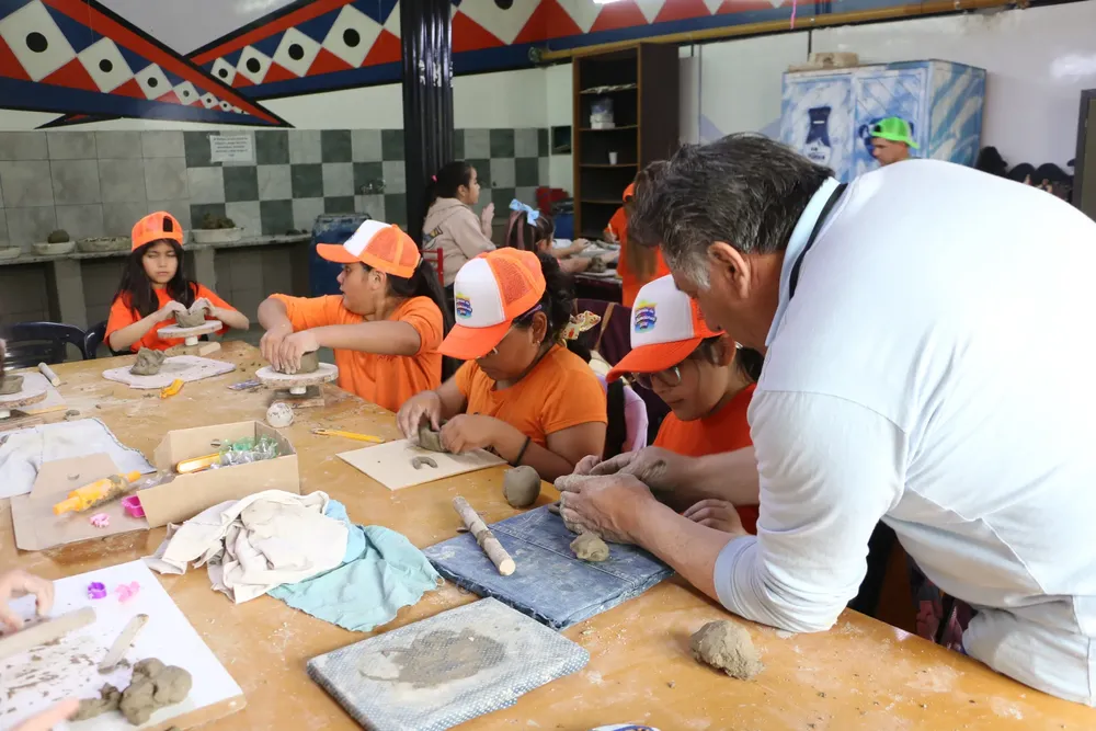 619395821_1327579716071395_2304613571042407414_n