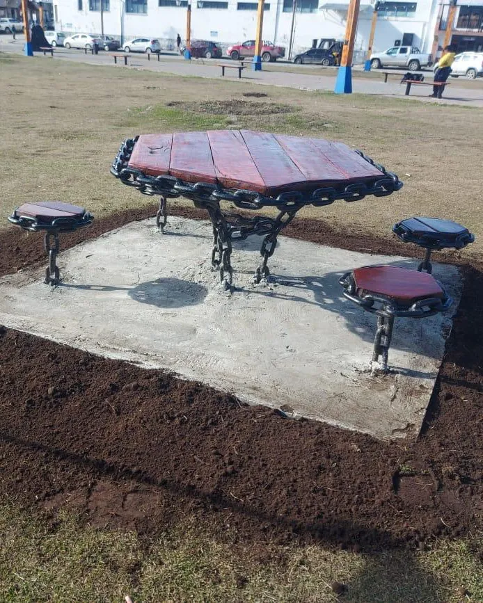 555221827_1222072833288751_4598963756621403288_n