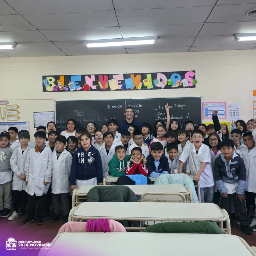 intendente_aravena_visita_escuela